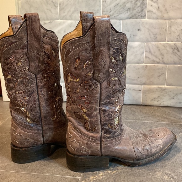 Vintage Corral Brown Boots with Sequins Detail - Picture 8 of 8